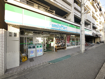 Convenience store. FamilyMart millionaire Kameya-cho store (convenience store) to 232m