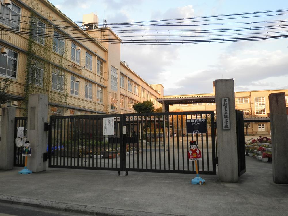 Primary school. 239m to Kyoto Municipal Masachika Elementary School