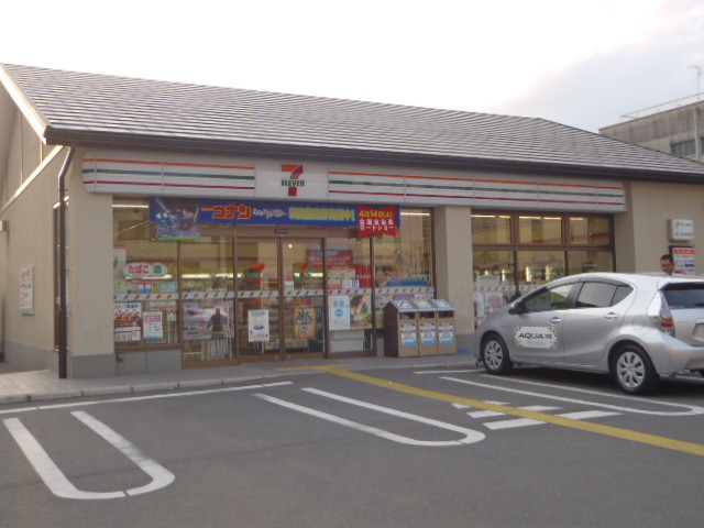 Convenience store. Seven-Eleven on Chojamachi store (convenience store) to 140m