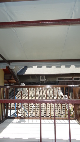 Balcony. Movable with roof