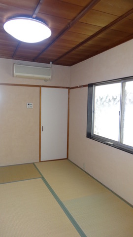 Living and room. First floor Japanese-style room 6 quires