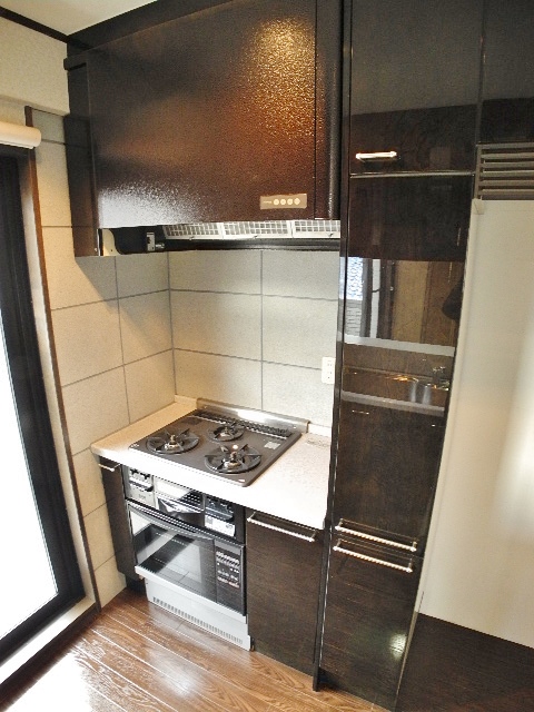 Kitchen. This is a system kitchen facilities and fulfilling ☆