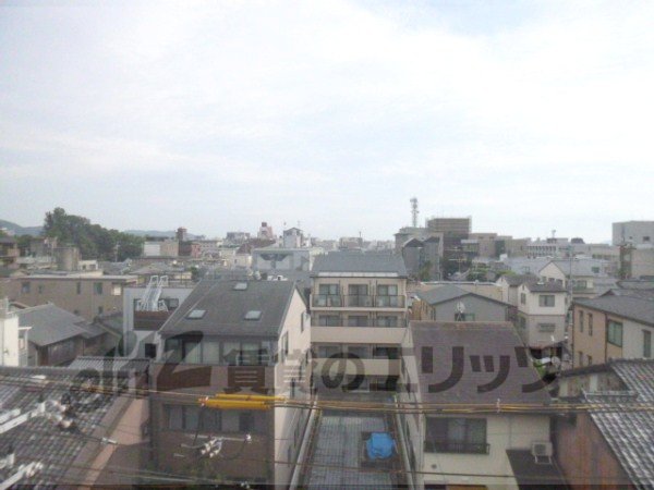 View. In fact it has any visible Kyoto Tower.