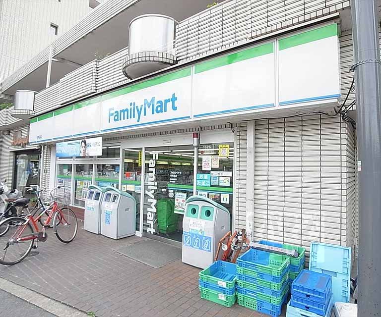 Convenience store. FamilyMart purple Akedori store up (convenience store) 190m