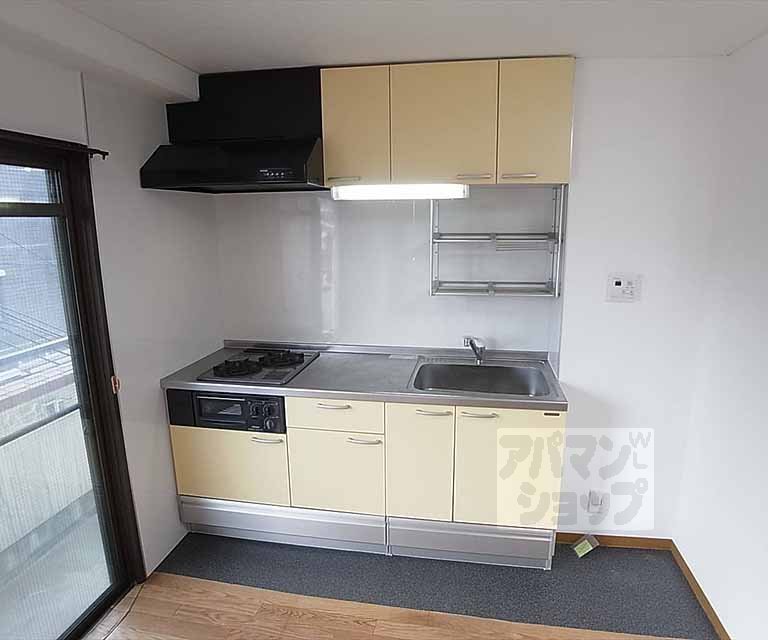 Kitchen. It is equipped with two-burner gas stove with system Kitchen.