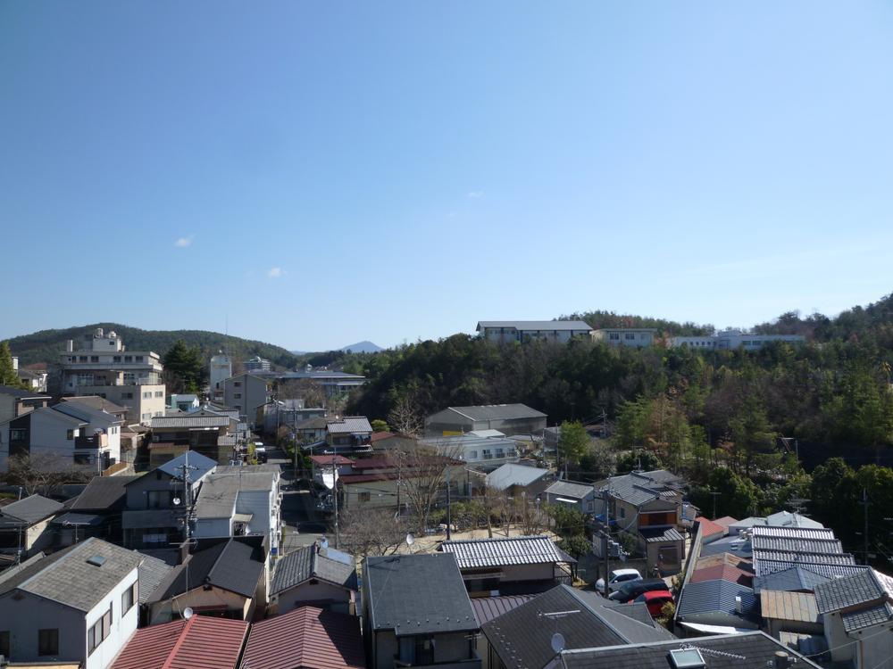 View photos from the dwelling unit. View from local (March 2013) Shooting