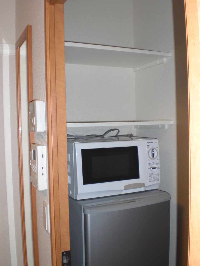 Other Equipment. microwave ・ Refrigerator with