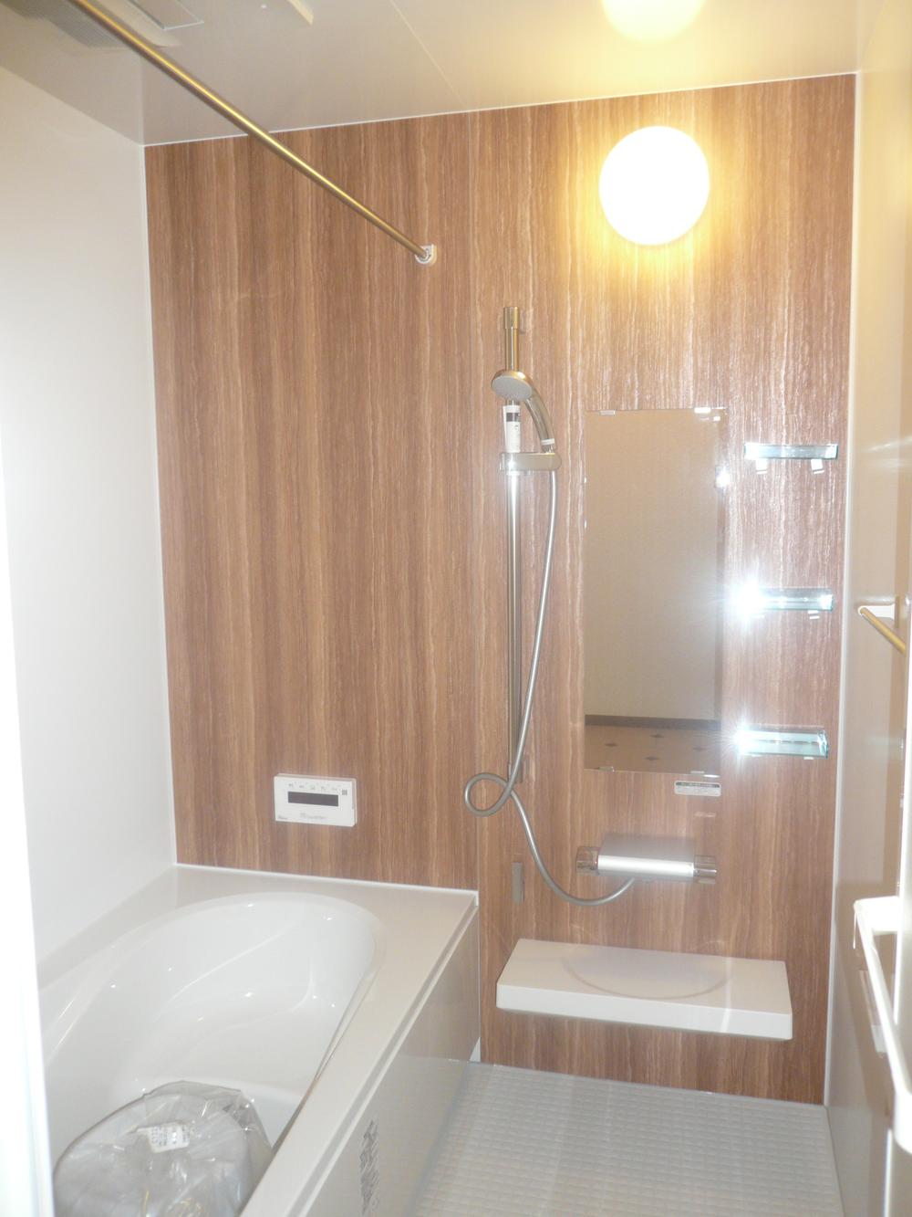 Same specifications photo (bathroom). Same specification standard bathroom