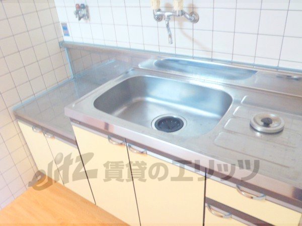 Kitchen. You can gas stove installation of a two-necked