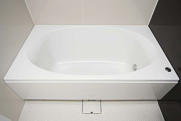 Bathing-wash room.  [Samobasu] It samobasu be difficult to cool the hot water by a dedicated lid and heat insulating material of the tub. Even in different family bath time each, Masu fun Me bath time without worrying about the time (same specifications)