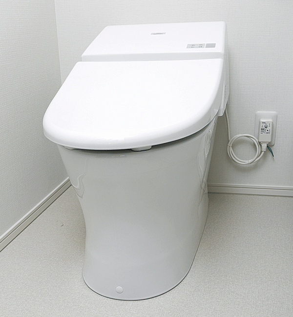 Toilet.  [Low silhouette toilet] Consideration of the beauty of space, It employs a simple design of the low silhouette toilet. Toilet bowl, Dirt is attached hard Sefi on tectonics processing type (same specifications)