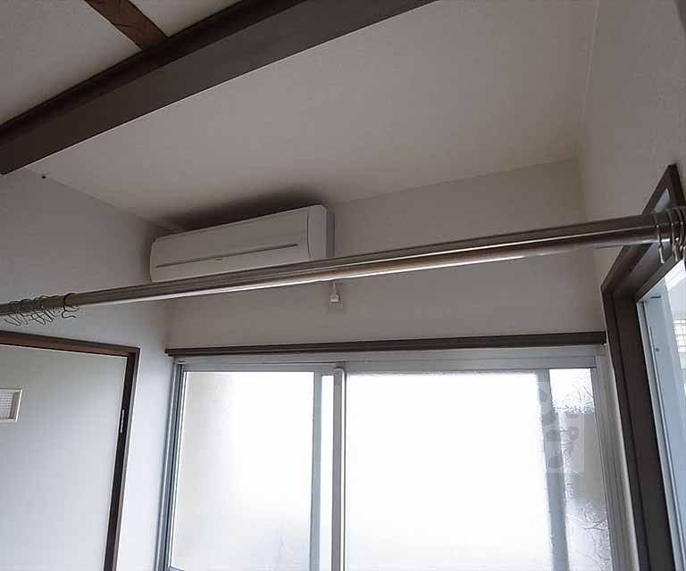 Other Equipment. Curtain rail and air conditioning