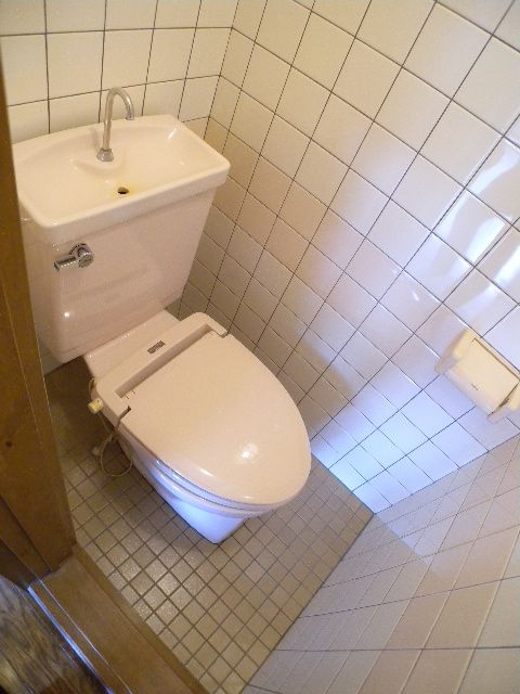Toilet.  ※ Photo is a thing of another floor plan