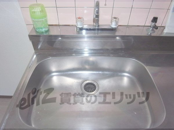 Kitchen. Sink is widely easy-to-use.