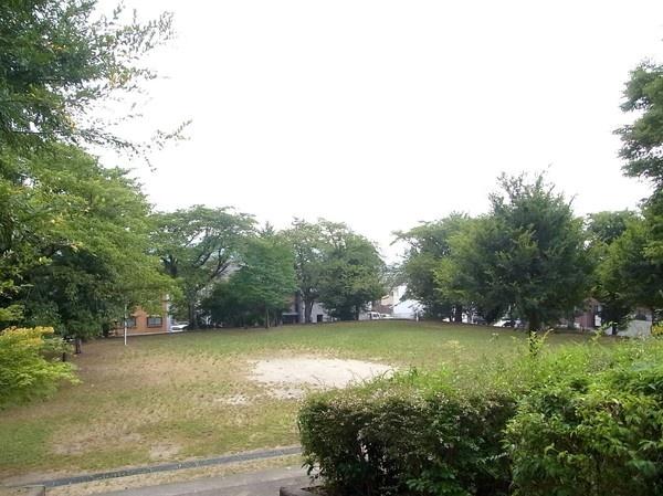 Other. Of south facing "Imahara park"