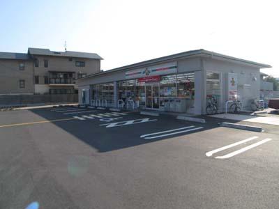 Convenience store. 1546m until Thanksgiving Nishigamo shop