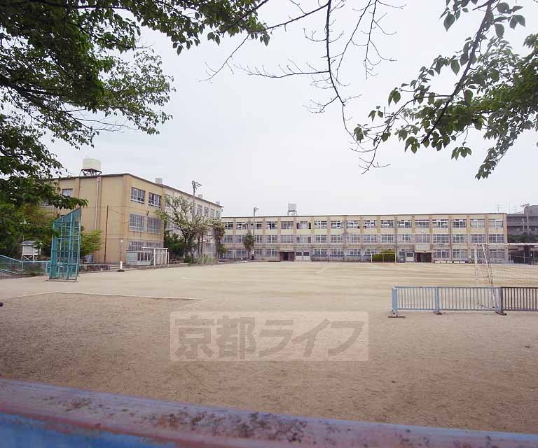 Primary school. Zizhu up to elementary school (elementary school) 307m