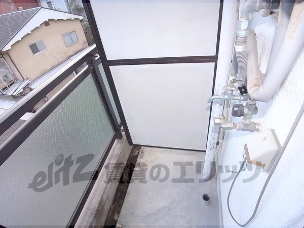 Other Equipment. Washing machine can be installed on the balcony.