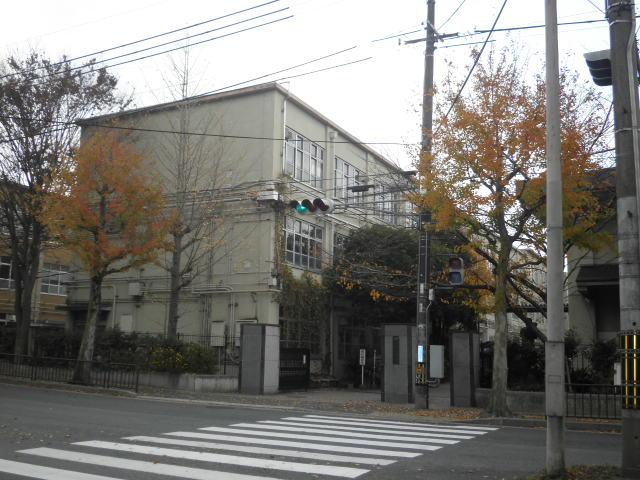 Junior high school. 1223m to Kyoto Municipal Kamo River Junior High School
