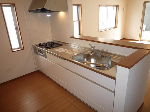 Same specifications photo (kitchen). Same specifications photo (kitchen) With built-in water purifier faucet