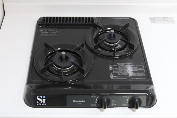 Kitchen.  [Two-burner gas stove with grill] The two-burner gas stove, It is with a grill repertoire of dishes spread (An type ・ Same specifications)