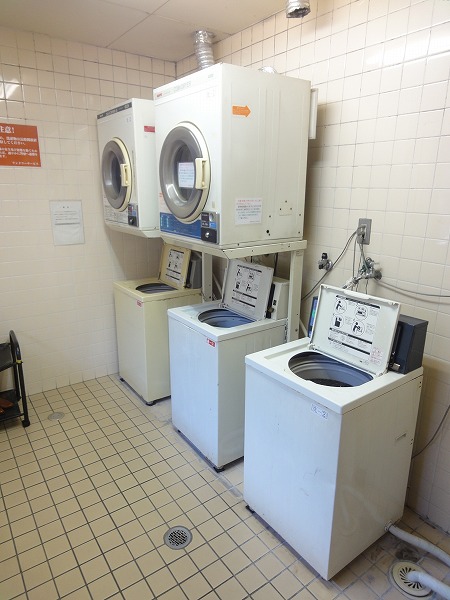 Other common areas. Joint Laundry
