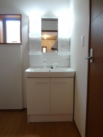 Same specifications photos (Other introspection). Same type other properties Wash