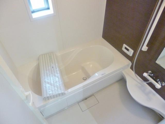 Same specifications photos (Other introspection). Same type other properties bus