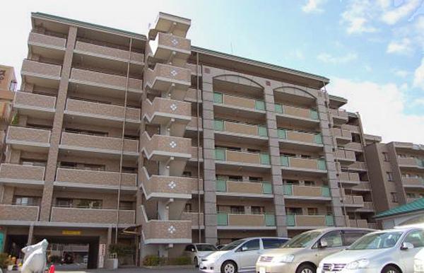 Floor plan. 3LDK, Price 22,800,000 yen, Occupied area 81.32 sq m , Balcony area 11.1 sq m