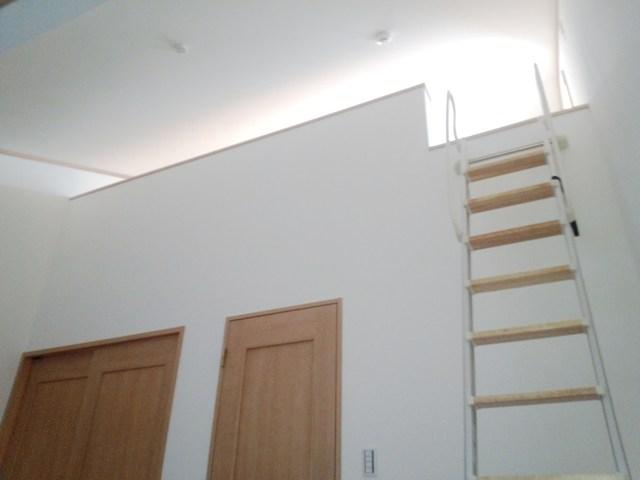 Same specifications photos (Other introspection). Construction example: Useful loft for storage! 