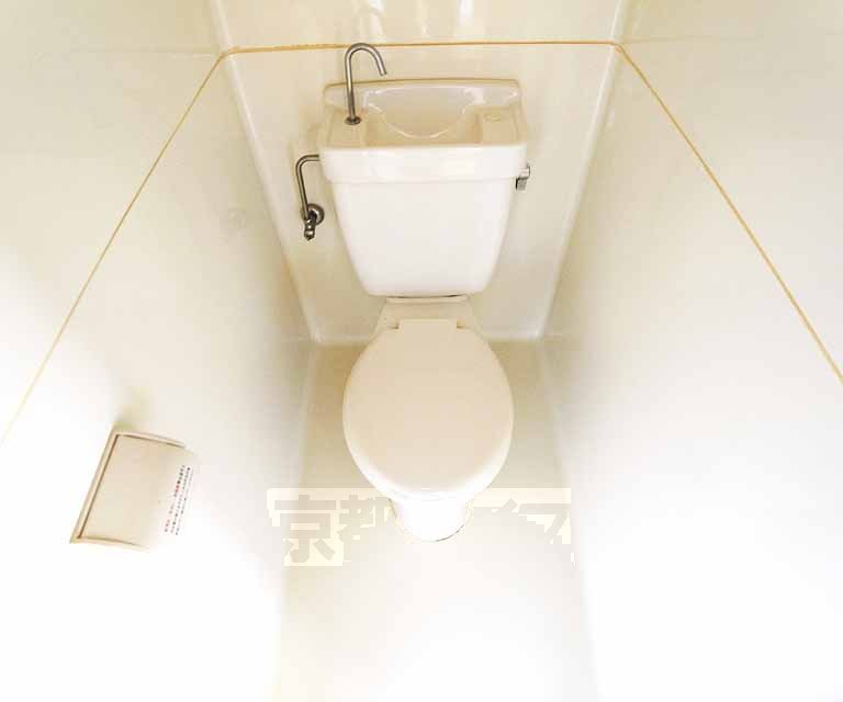 Toilet. 103, Room photo diversion