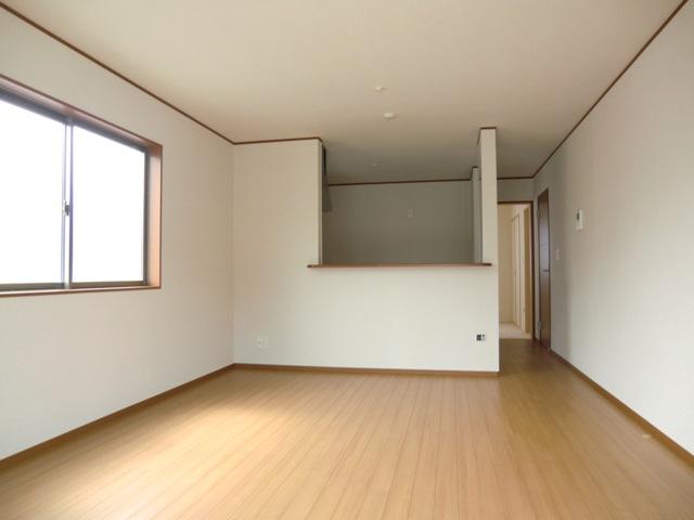 Same specifications photos (living)