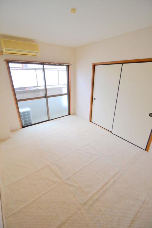 Other room space. Japanese-style room ☆ Carpet with ☆