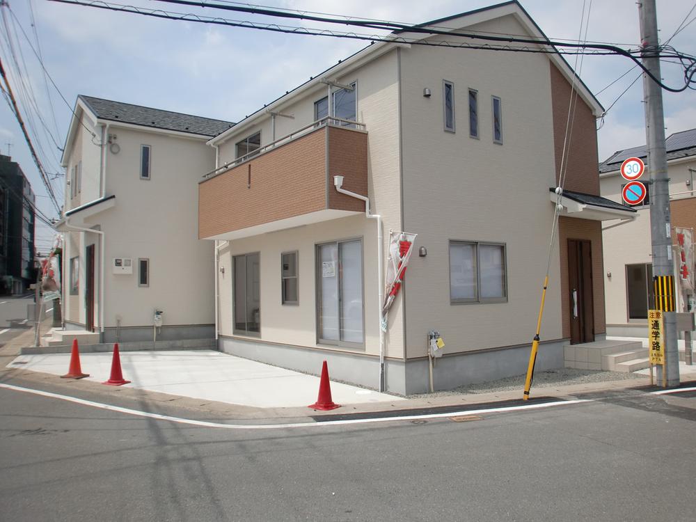 Local appearance photo. Same specifications photos (appearance) Stylish appearance! Dirt knowing with hydrophilic coat! 