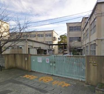 Primary school. 790m to Kyoto Municipal Oyabu Elementary School