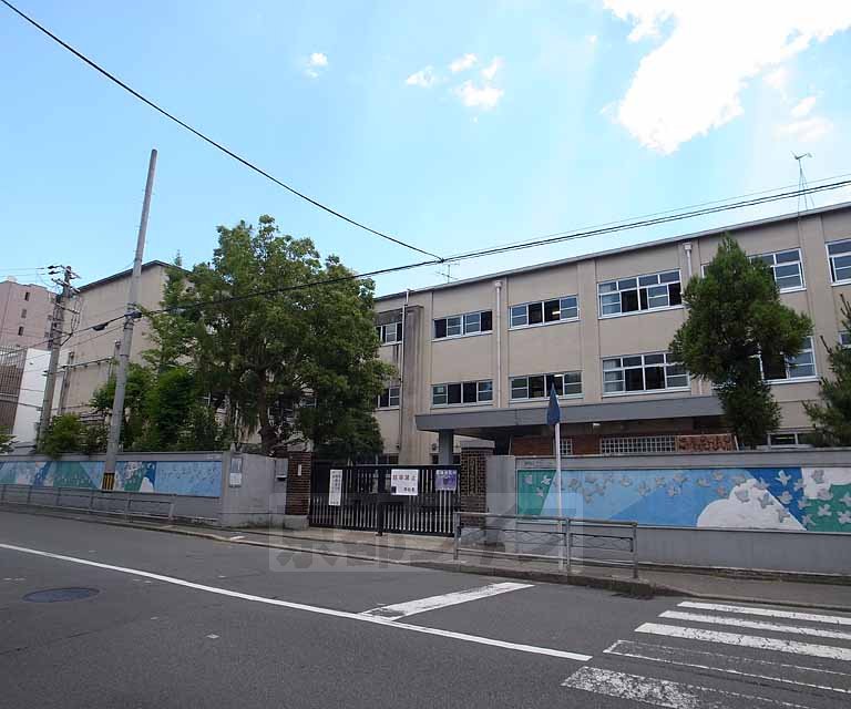Junior high school. Matsubara 313m until junior high school (junior high school)