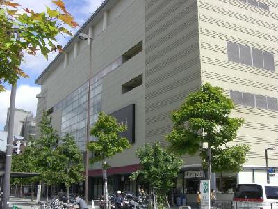 Shopping centre. BiVi Nijo until the (shopping center) 606m