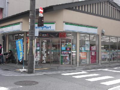 Convenience store. 140m to a convenience store (convenience store)