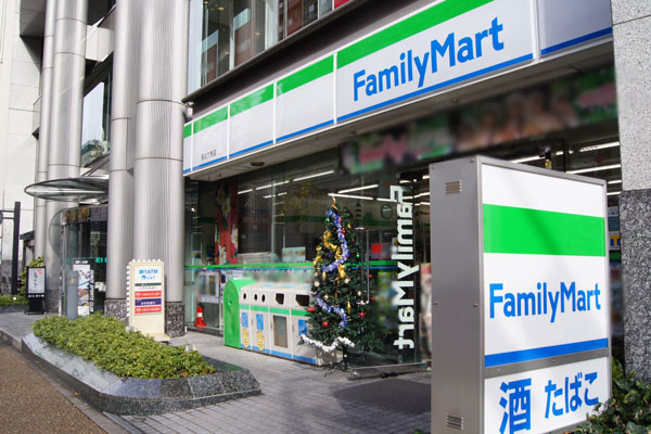 Surrounding environment. FamilyMart Karasuma hexagonal shop (6-minute walk ・ About 450m)