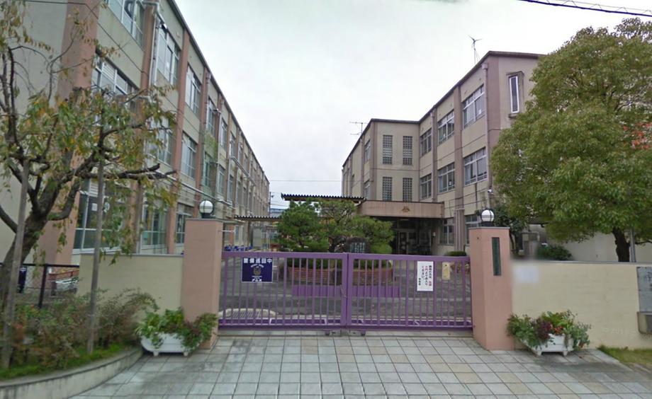 Primary school. Suzaku 291m until the eighth elementary school  
