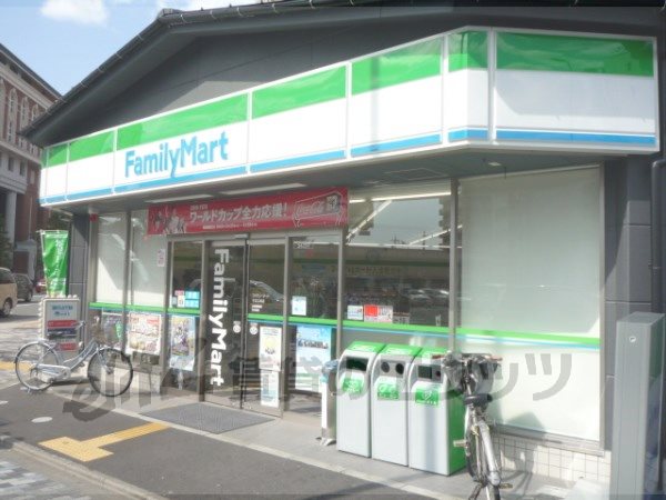 Convenience store. FamilyMart Senbon Sanjo store up (convenience store) 1330m