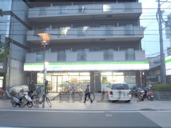 Convenience store. FamilyMart Teramachi Nijo store up (convenience store) 380m