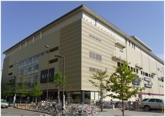 Shopping centre. BiVi Nijo until the (shopping center) 595m