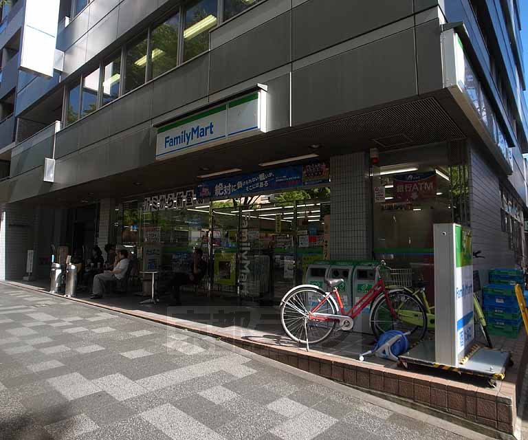 Convenience store. FamilyMart Kyoto Sakaimachi Oike store up (convenience store) 62m