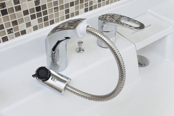 Bathing-wash room.  [Single lever faucet] It can smooth water regulation with a single lever. Clean and simple design is also easy (same specifications)