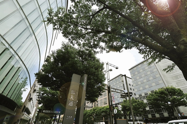 A 5-minute walk from Karasuma Oike Station. Commute, The origin of the school