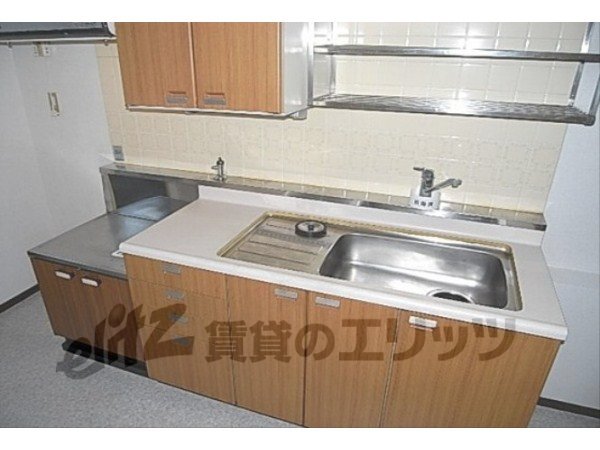 Kitchen. Two-burner gas stove installation Allowed