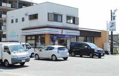 Convenience store. 148m to Seven-Eleven (convenience store)