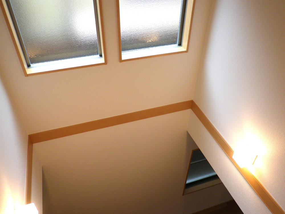 Model house photo. The stairwell part there is a window, The bright and open atmosphere Model house