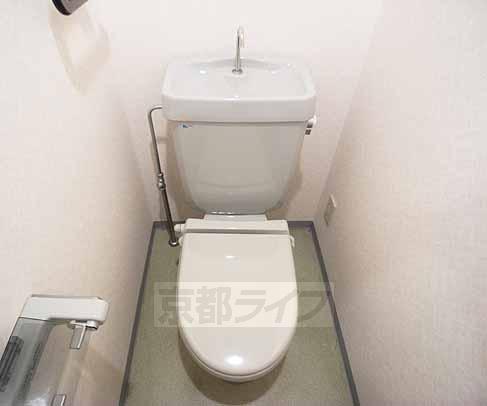 Toilet. Toilet with cleanliness. Most settle location! ?